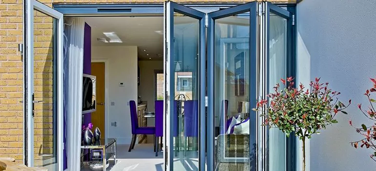 Commercial Door Glass Repair in Cutler Bay, FL